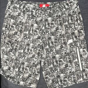 Nike Men's Patterned Black and White Swim Shorts